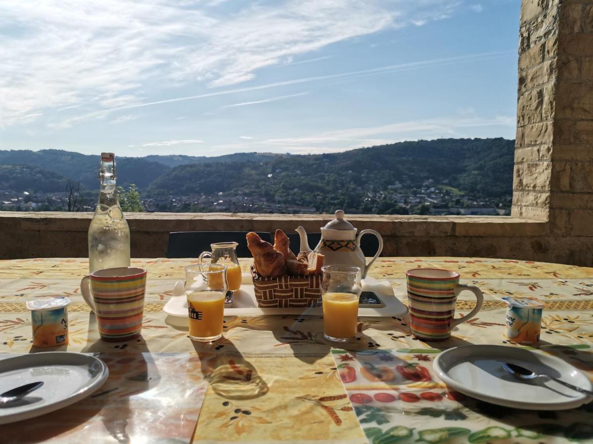 Bed and Breakfast Le Senechal Вильфранш-де-Руэрг Экстерьер фото