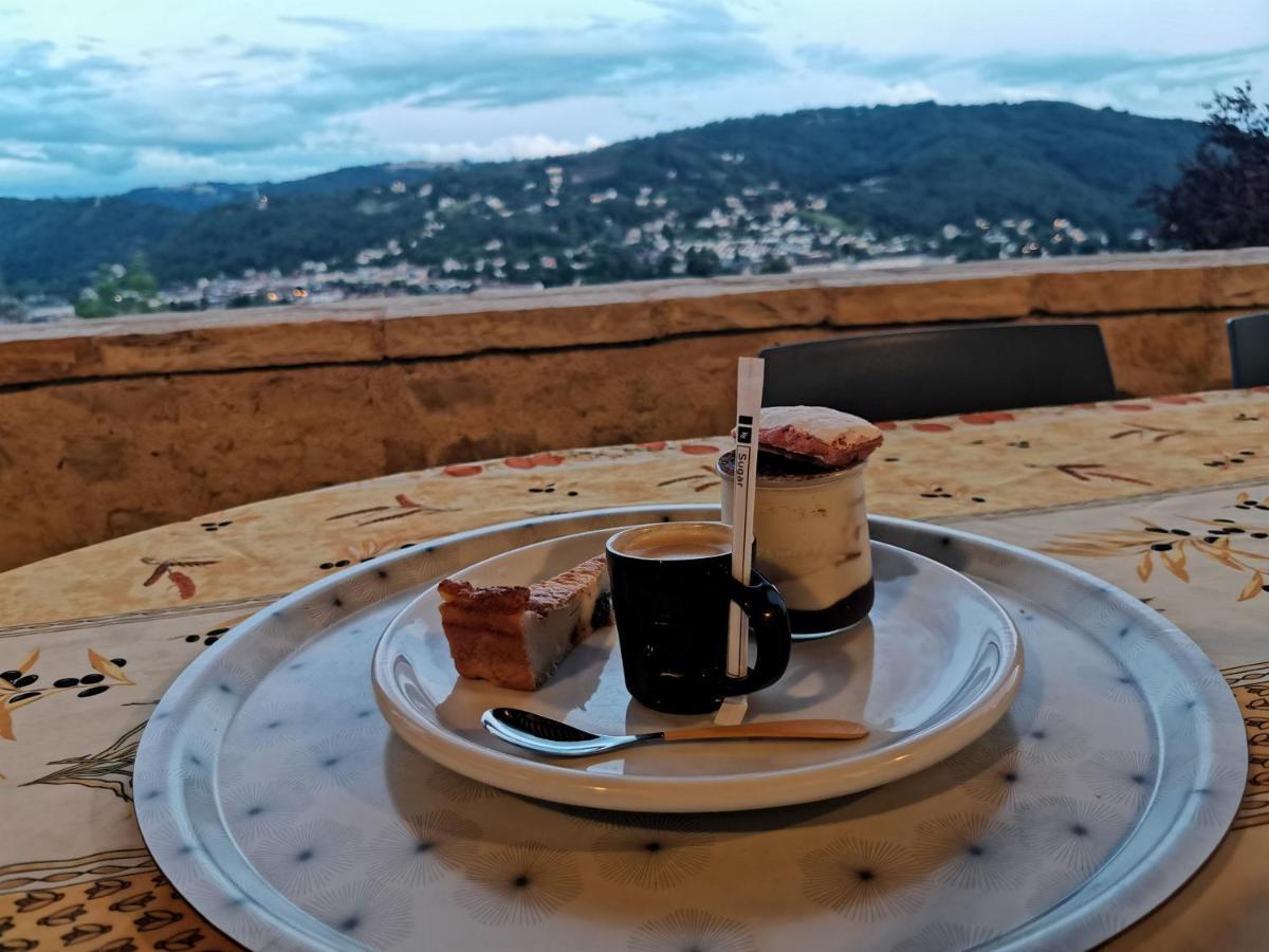 Bed and Breakfast Le Senechal Вильфранш-де-Руэрг Экстерьер фото